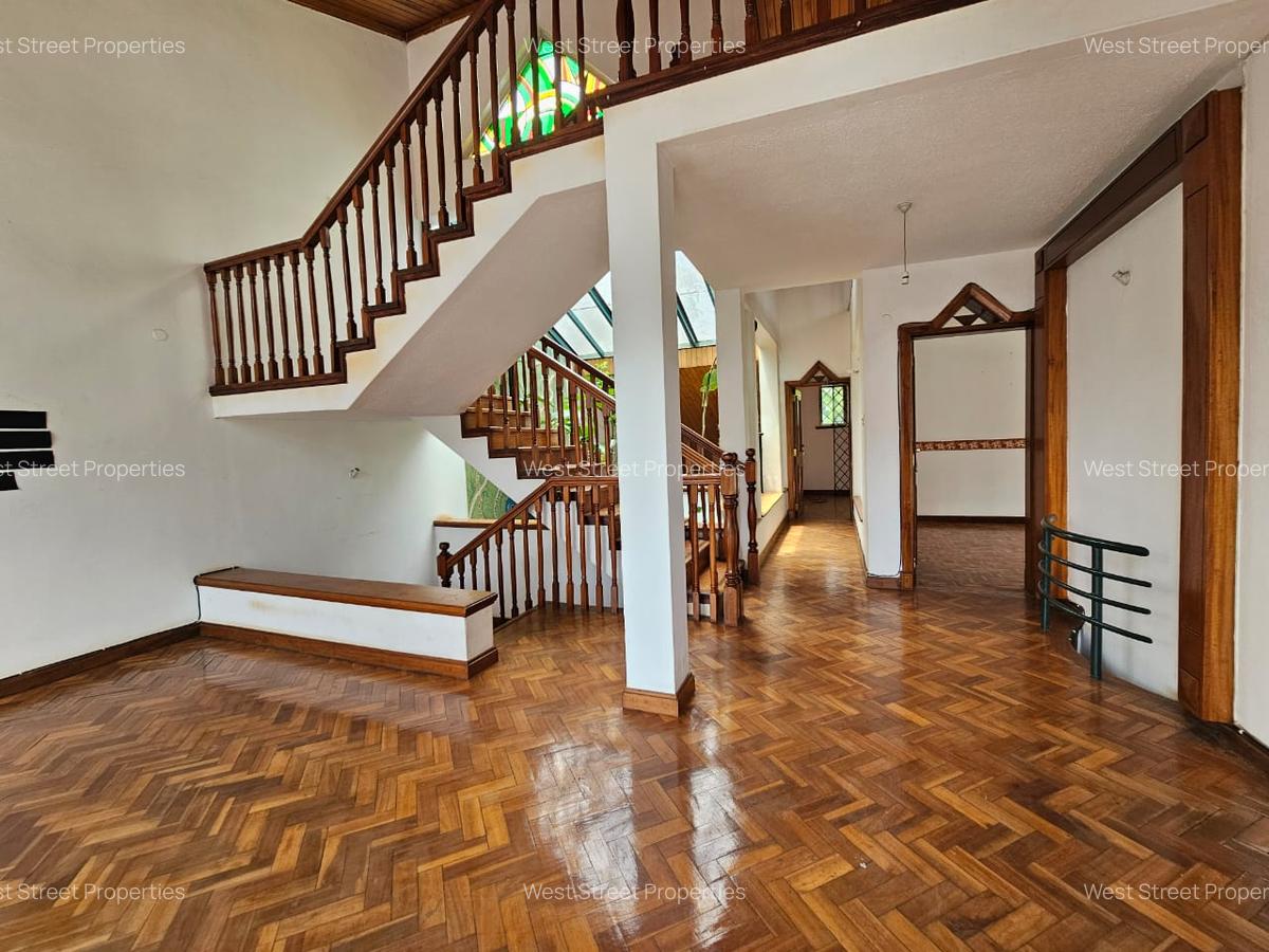 5 Bed Townhouse with En Suite at Kilimani - 13