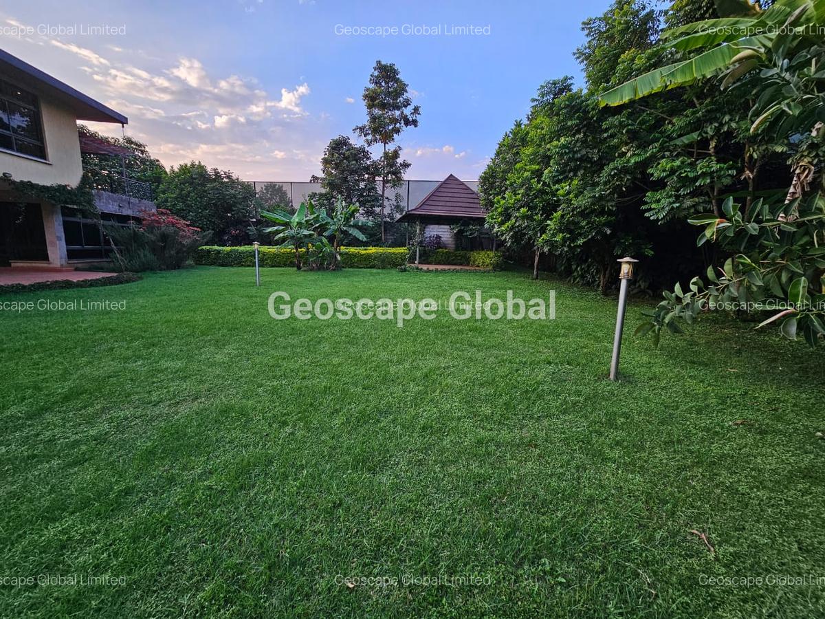 4 Bed House with En Suite in Runda - 16