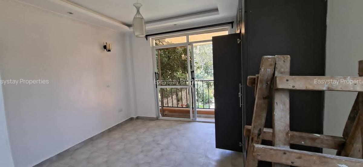 1 Bed House with En Suite in Nyari - 5