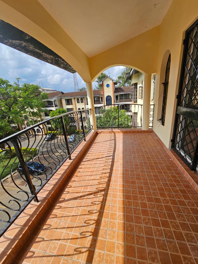 4 Bed Apartment with En Suite at Kilimani - 2