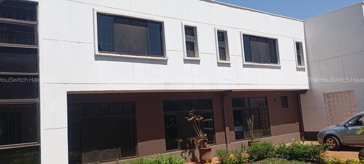 6 Bed House with En Suite at Off Ruaka Road - 3