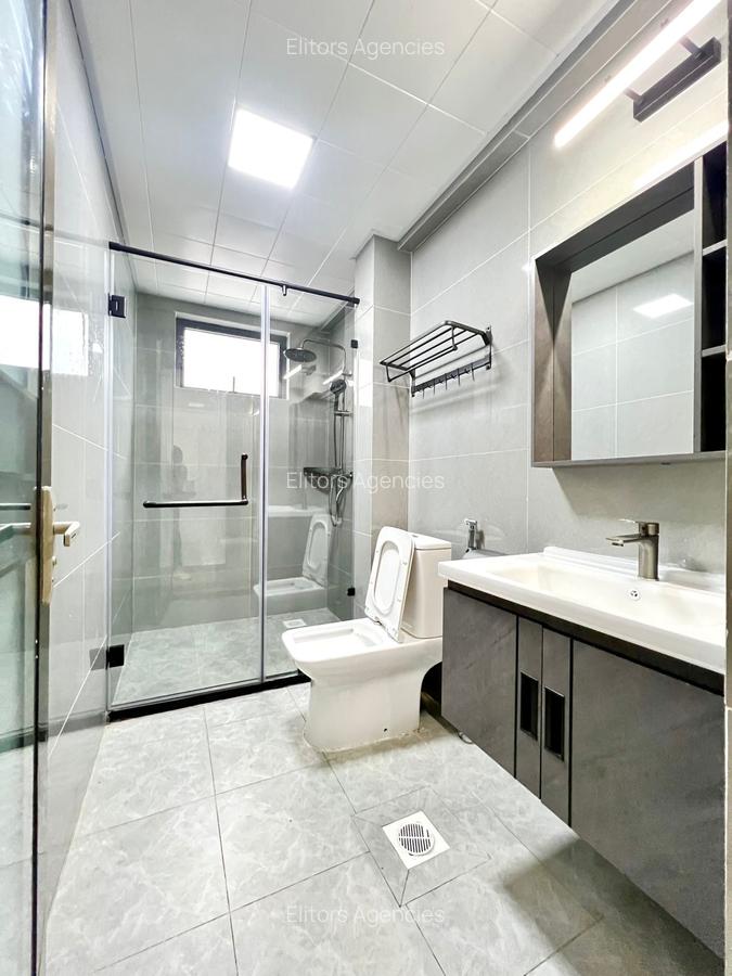 2 Bed Apartment with En Suite at Riverside Dr - 11