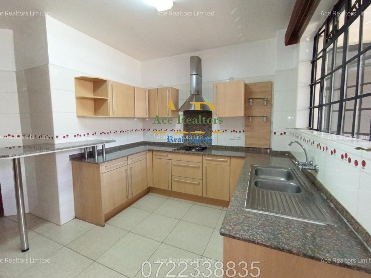 3 Bed Apartment with En Suite at Rhapta Road - 4