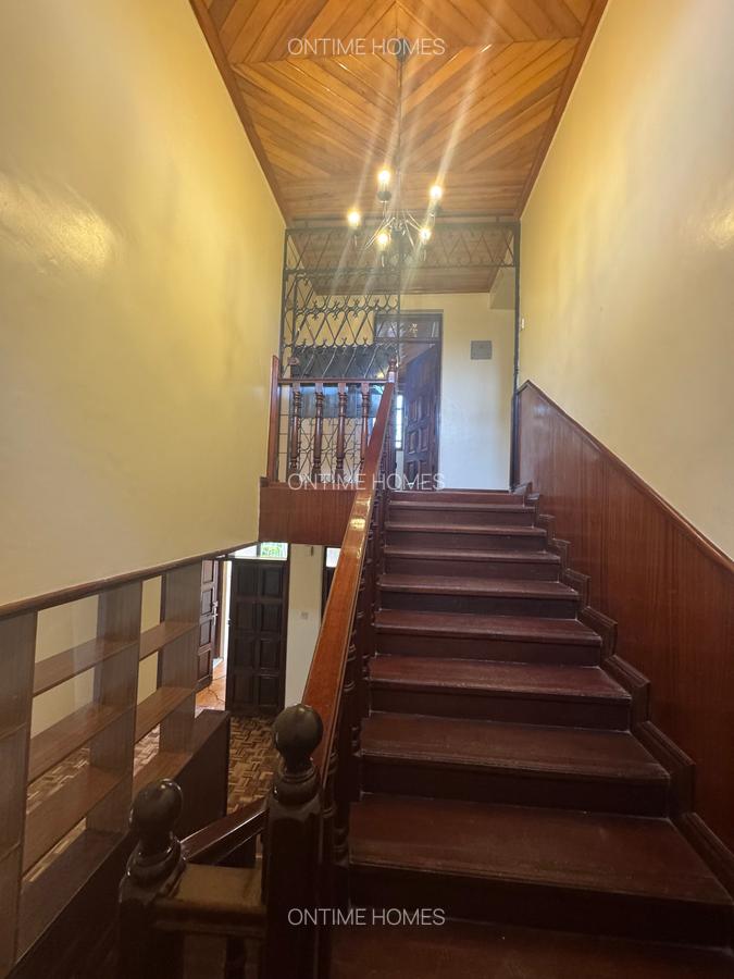 5 Bed House with En Suite at Runda - 11