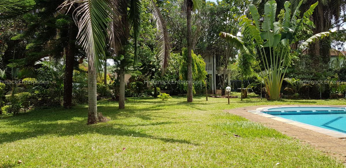 5 Bed House with En Suite at Garden Estate Road - 7