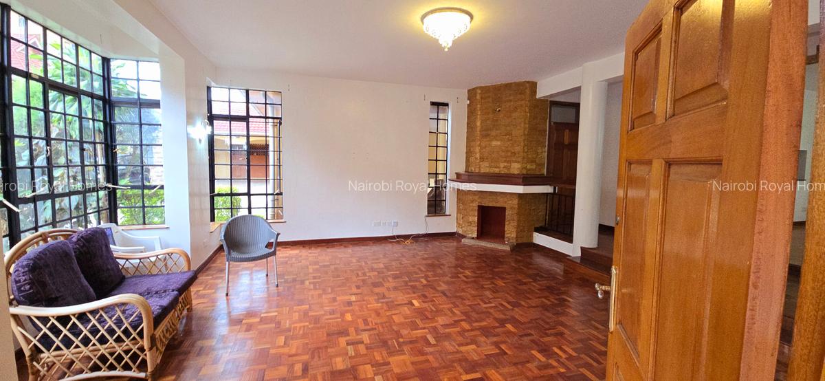 5 Bed Townhouse with En Suite at Lavington Green - 8