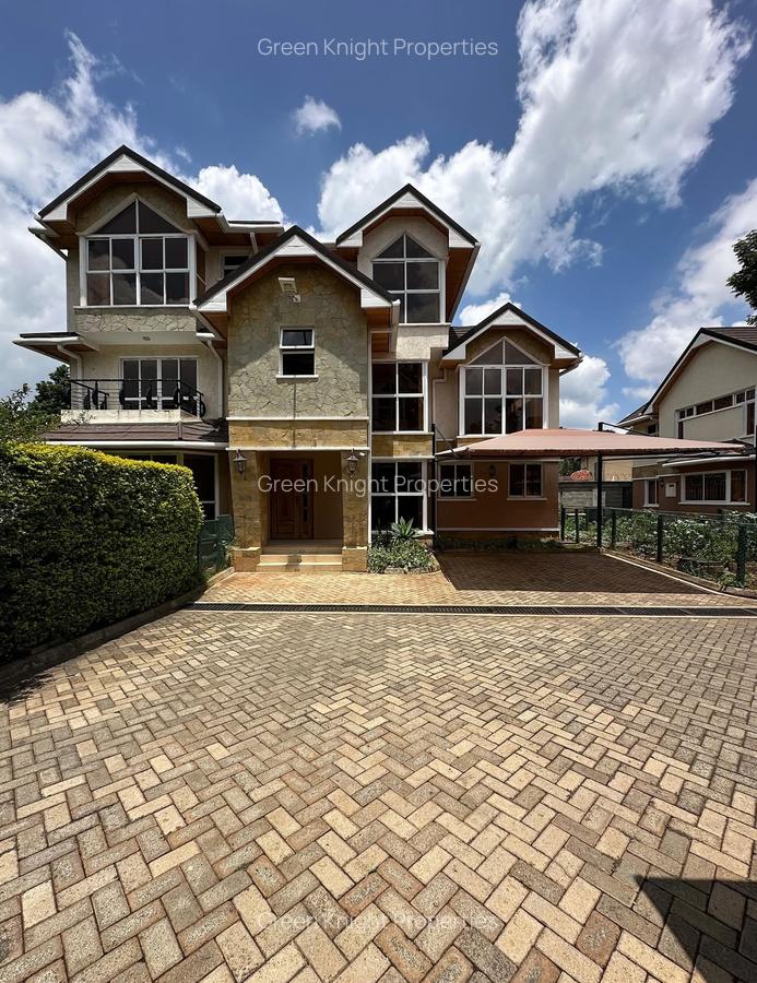 5 Bed Townhouse with En Suite in Lavington - 5