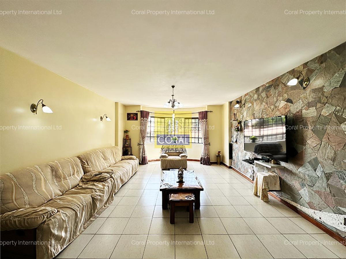 4 Bed Apartment with En Suite in Parklands - 1