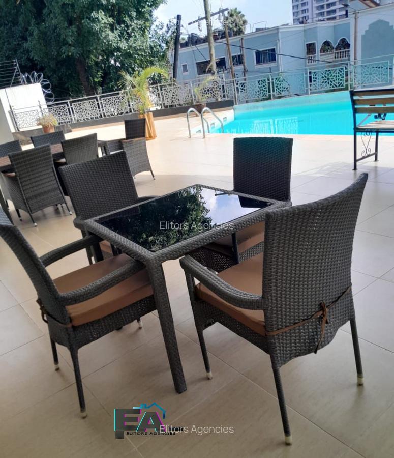 2 Bed Apartment with En Suite at Lantana Road - 16