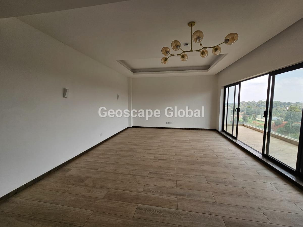 3 Bed Apartment with En Suite in Rosslyn - 18