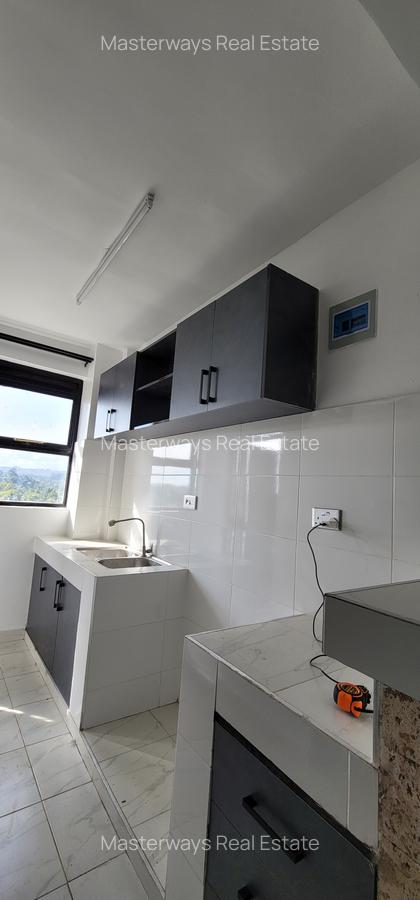 1 Bed Apartment with En Suite at 87 Mall - 15