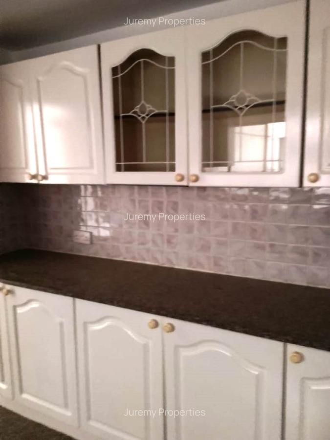 3 Bed Apartment with En Suite in Westlands Area - 2