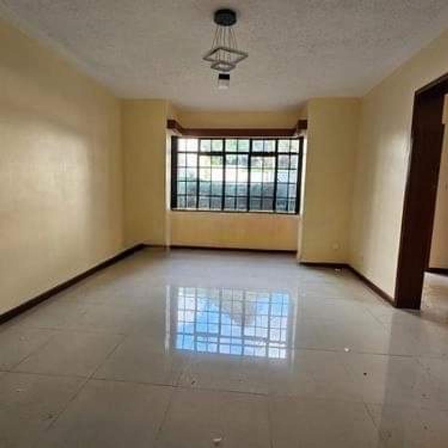 4 Bed Townhouse with En Suite at Lavington - 4