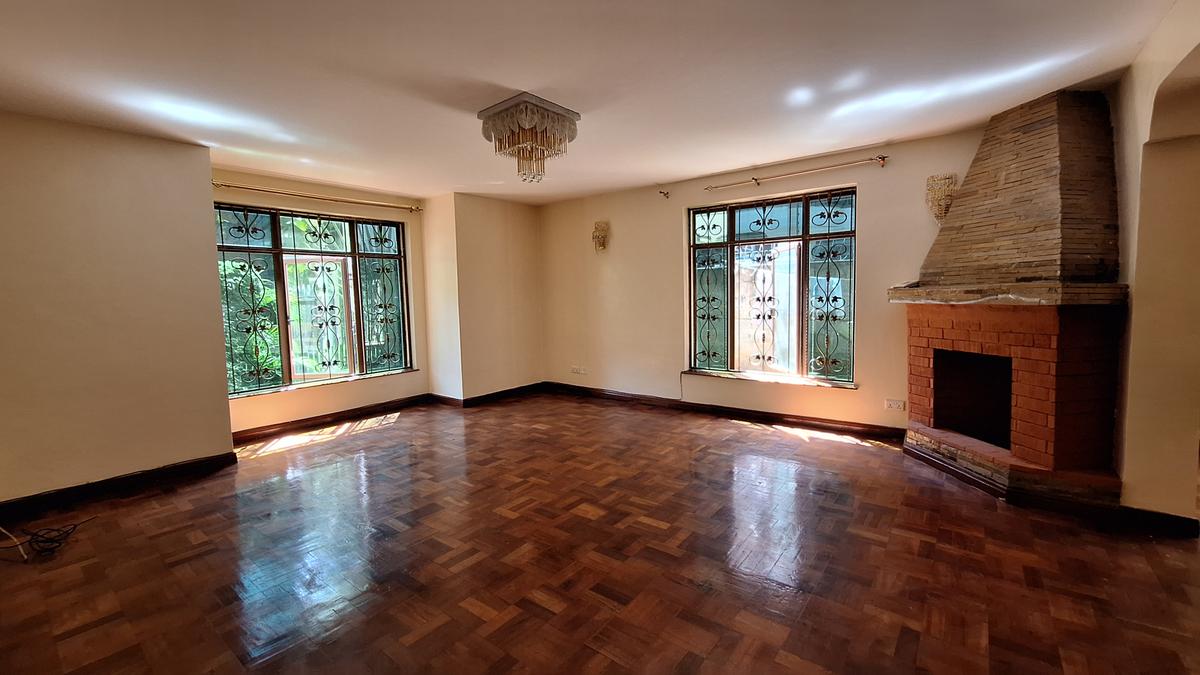 4 Bed Townhouse with En Suite at Othaya Road - 7