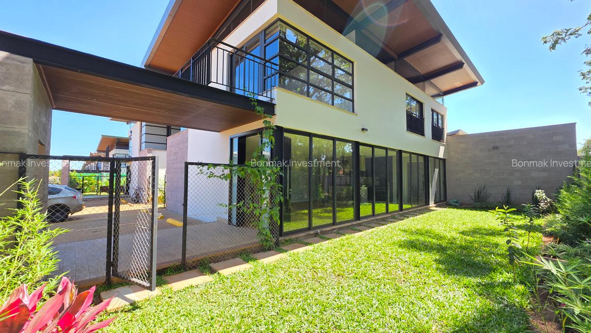 4 Bed Townhouse with En Suite at New Runda. - 4
