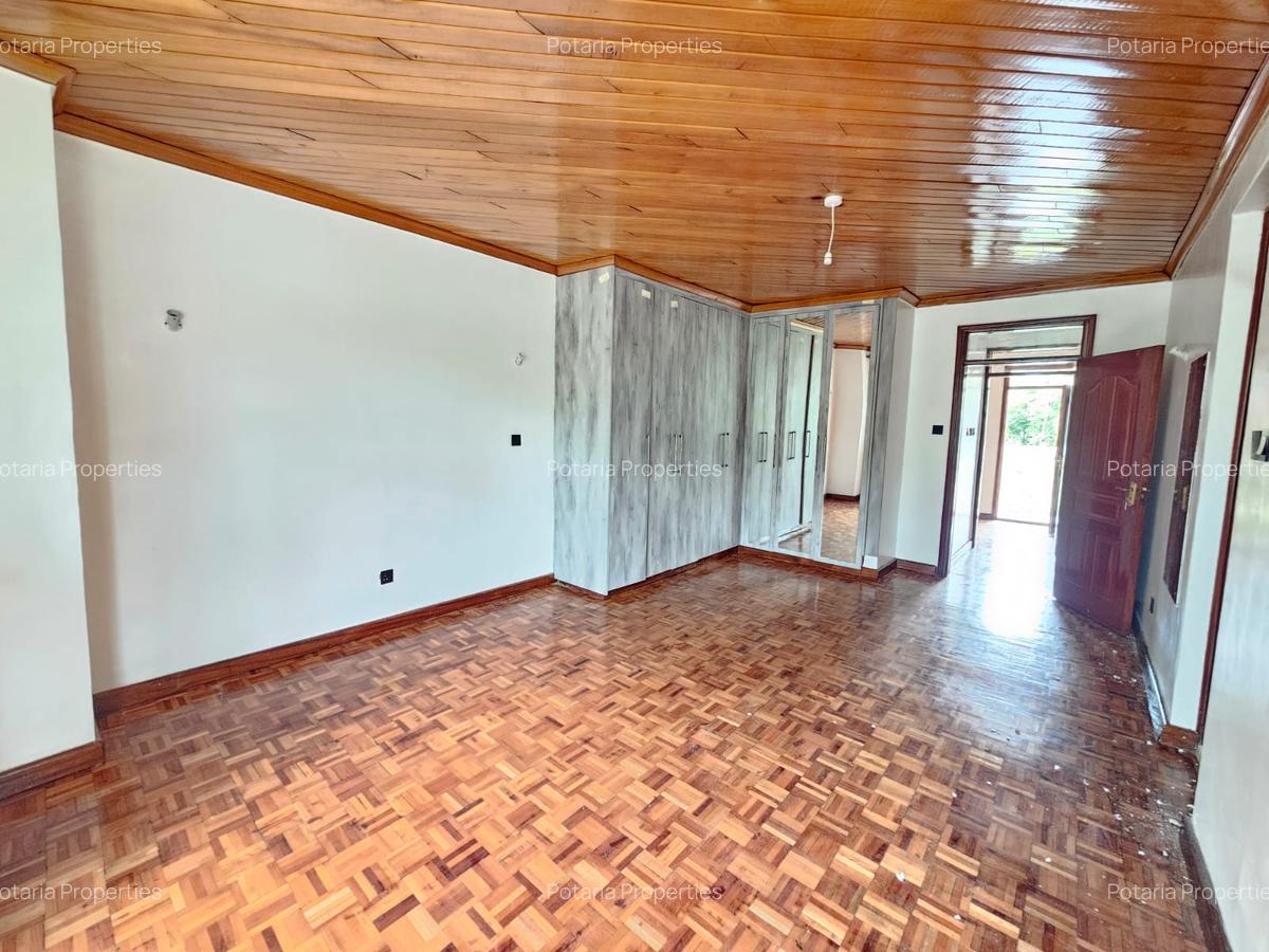 4 Bed Townhouse with En Suite in Lavington - 3