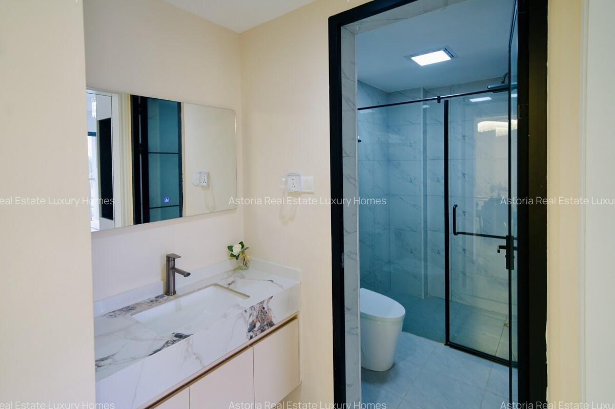 1 Bed Apartment with En Suite at 2026-424 - 13