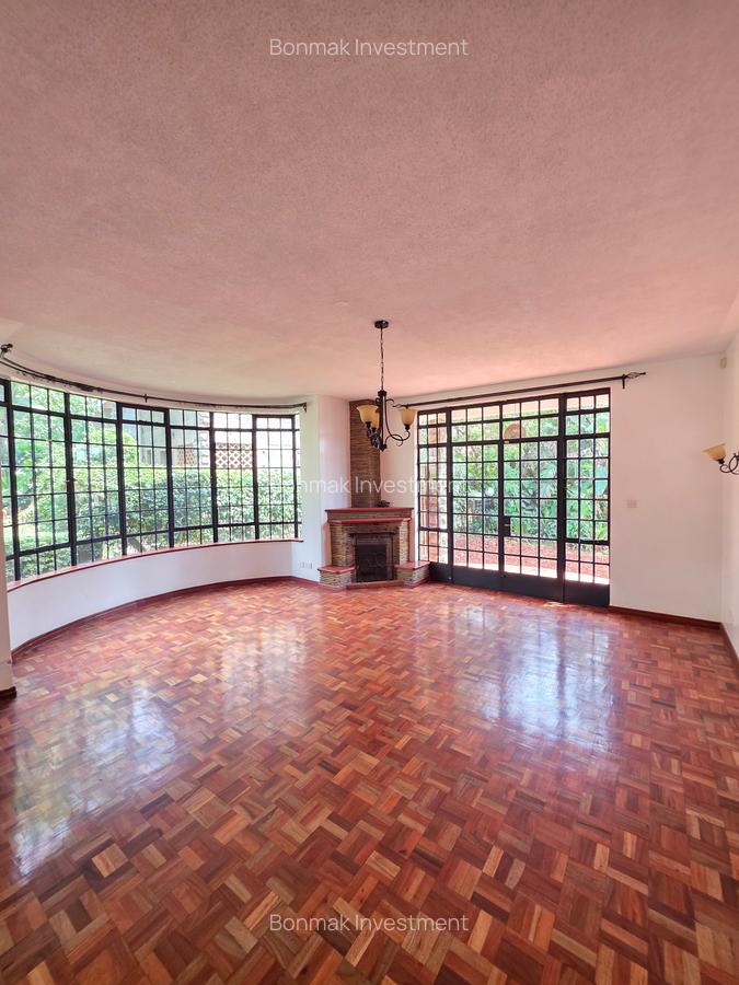 5 Bed Townhouse with En Suite at Lavington Green - 9