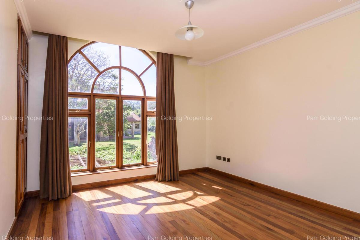 5 Bed House with En Suite in Karen - 11