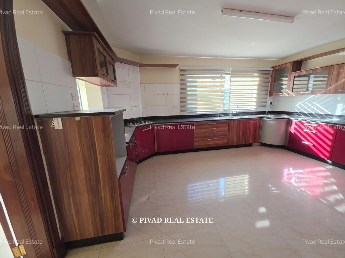 5 Bed Townhouse in Westlands Area - 10