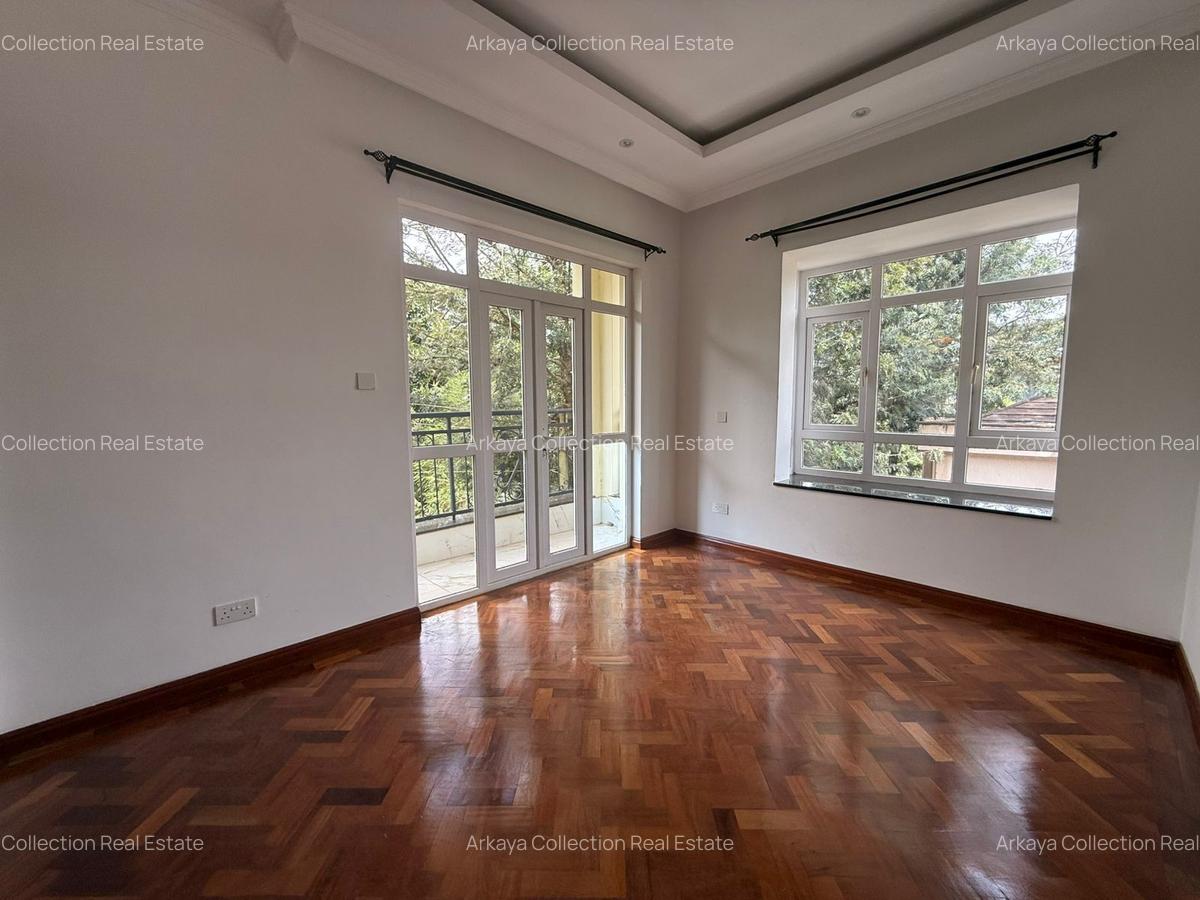 5 Bed Townhouse with En Suite in Lavington - 9