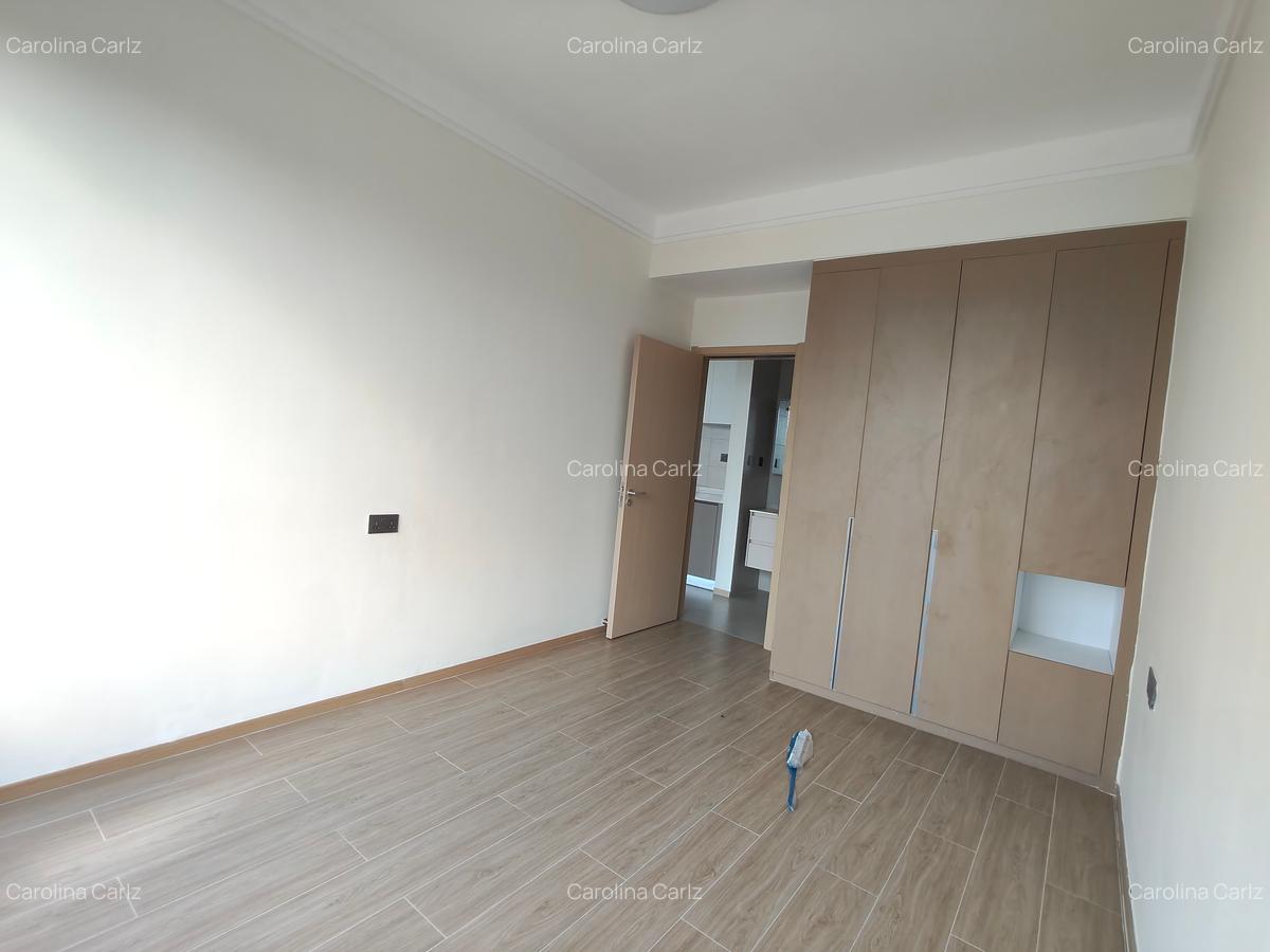 2 Bed Apartment with En Suite in Riverside - 11