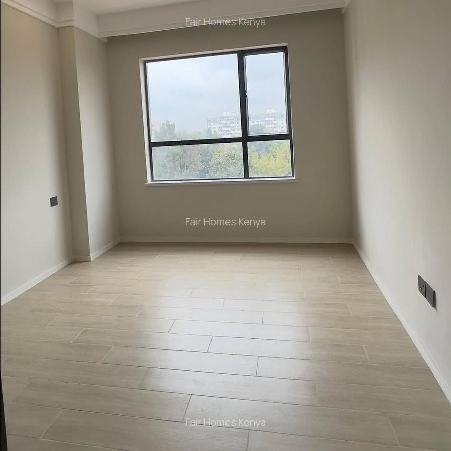 2 Bed Apartment with En Suite at Hatheru Road - 11