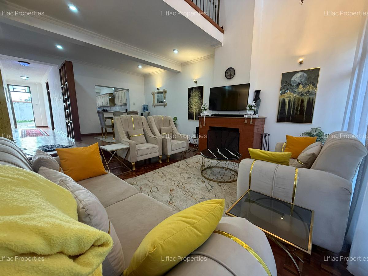 5 Bed Townhouse with En Suite in Runda - 1