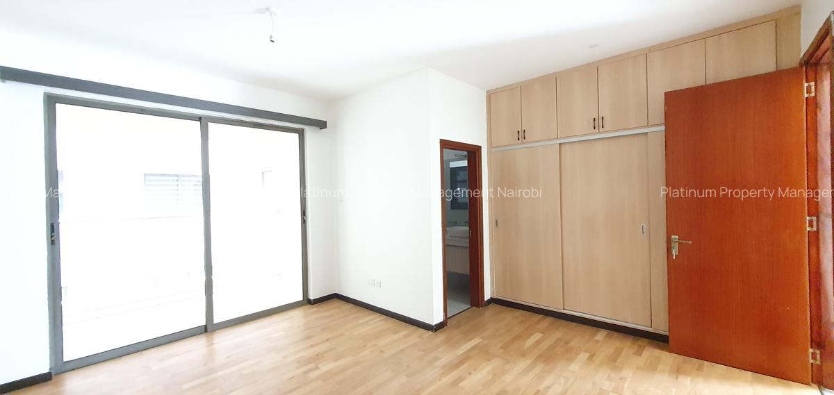 4 Bed Apartment with En Suite in General Mathenge - 10