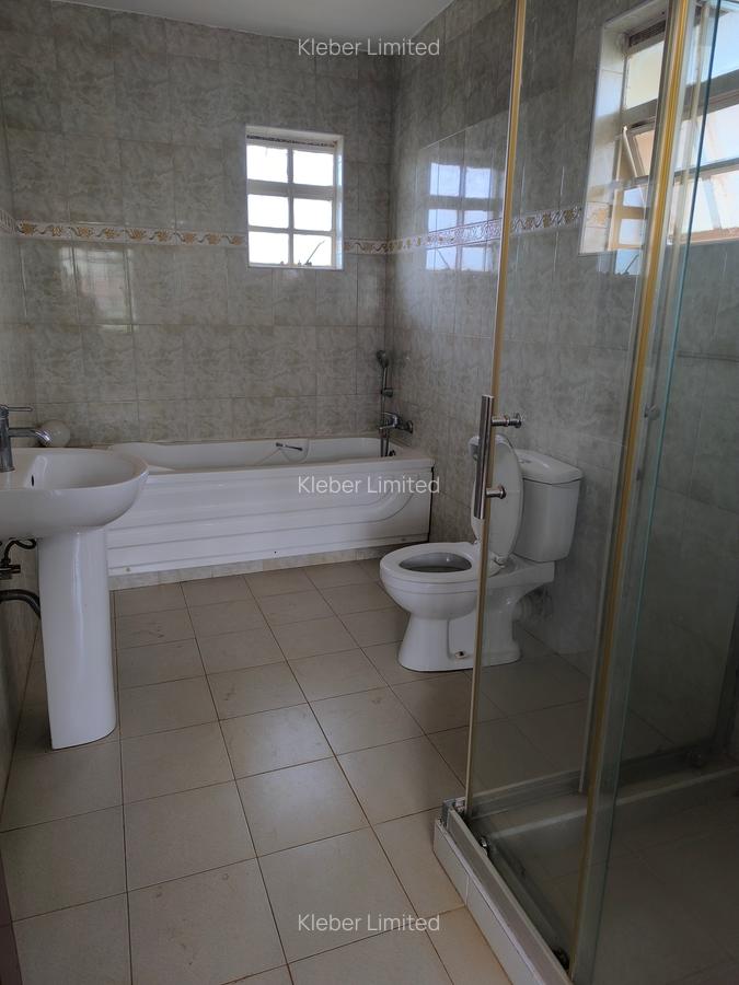 4 Bed House with En Suite at Kiambu - 12