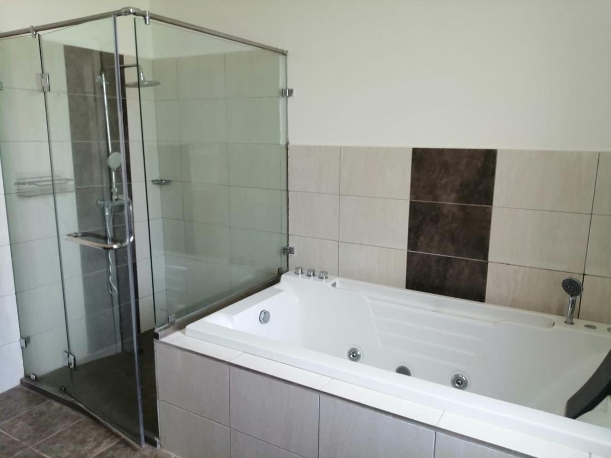 5 Bed Townhouse in Kitisuru - 14