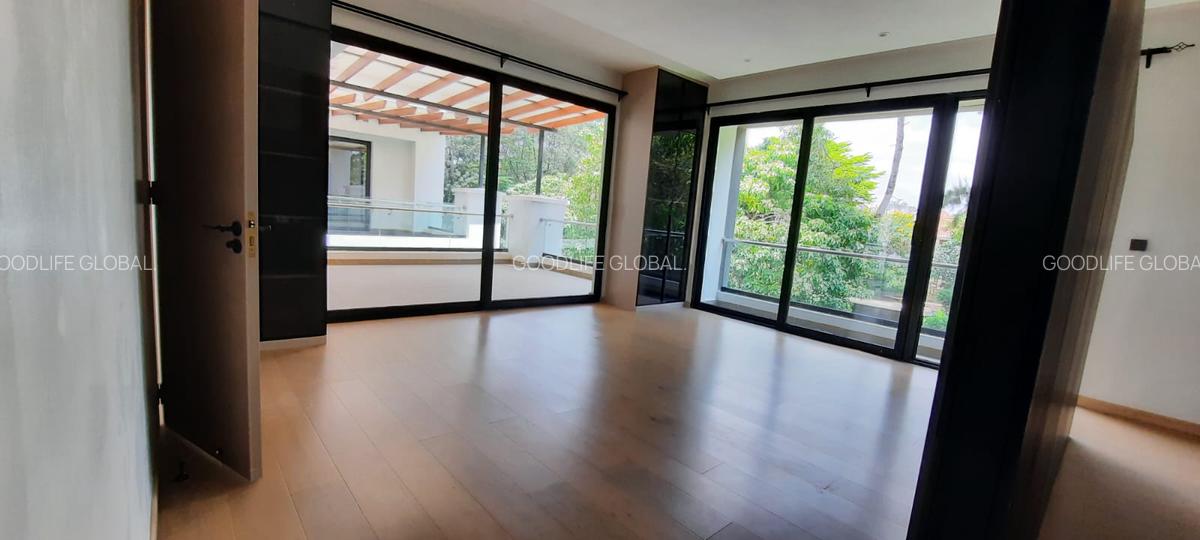 4 Bed Villa with En Suite in Lavington - 3