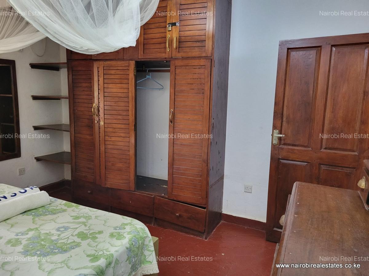 2 Bed House with En Suite in Diani - 12