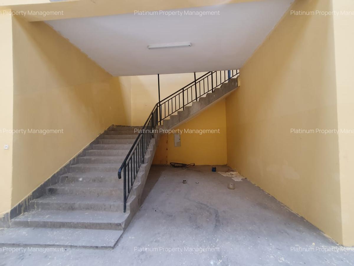 9,662 ft² Warehouse with Backup Generator in Juja - 11