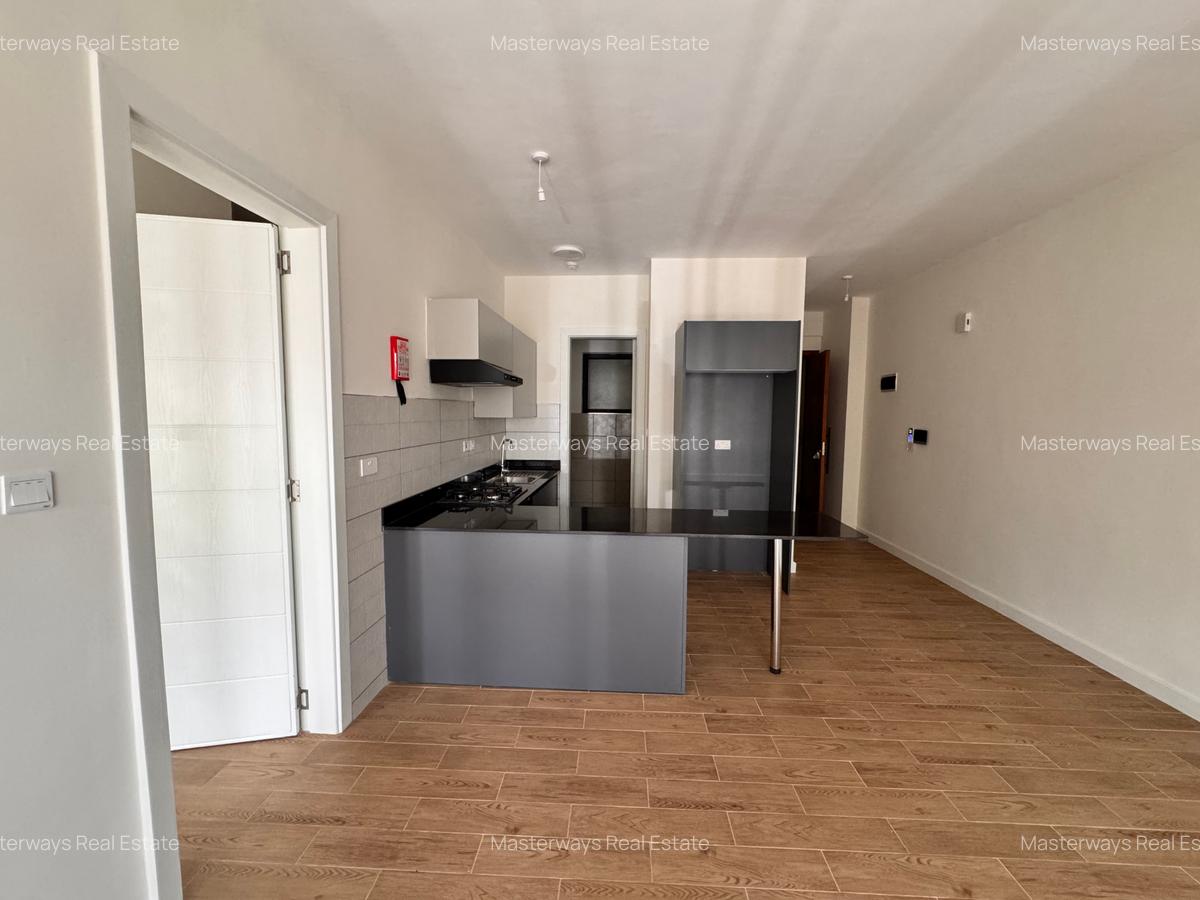 Serviced 1 Bed Apartment with En Suite in Lavington - 2