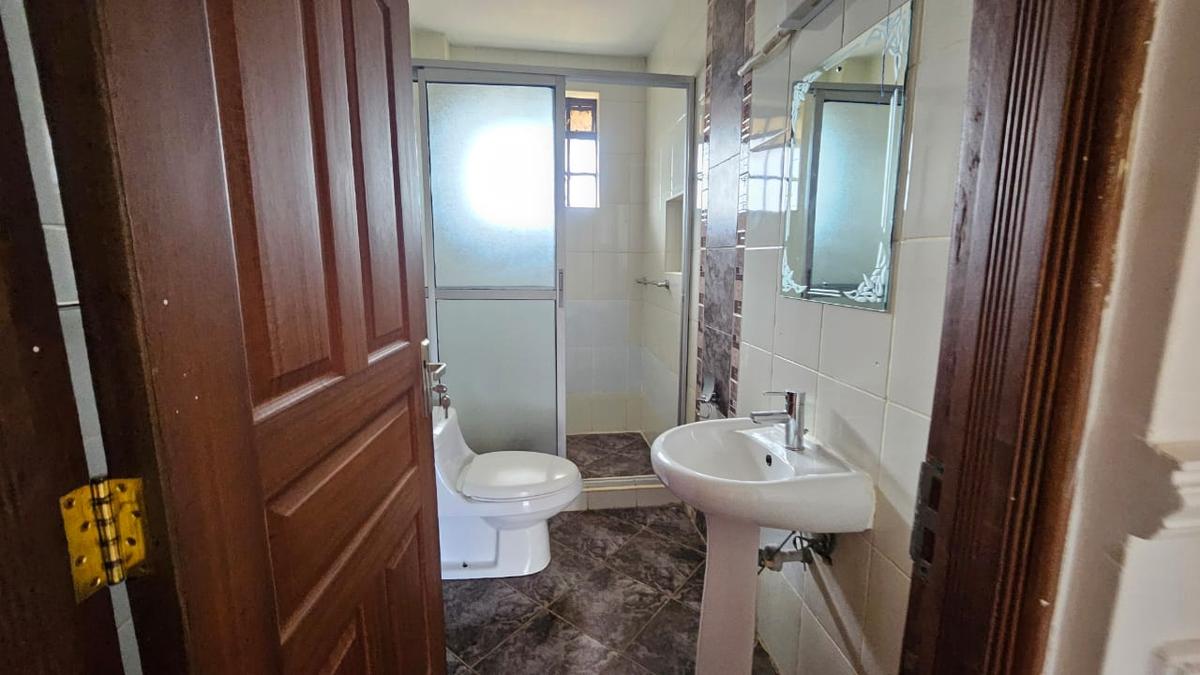 5 Bed Townhouse with En Suite in Kiambu Road - 12