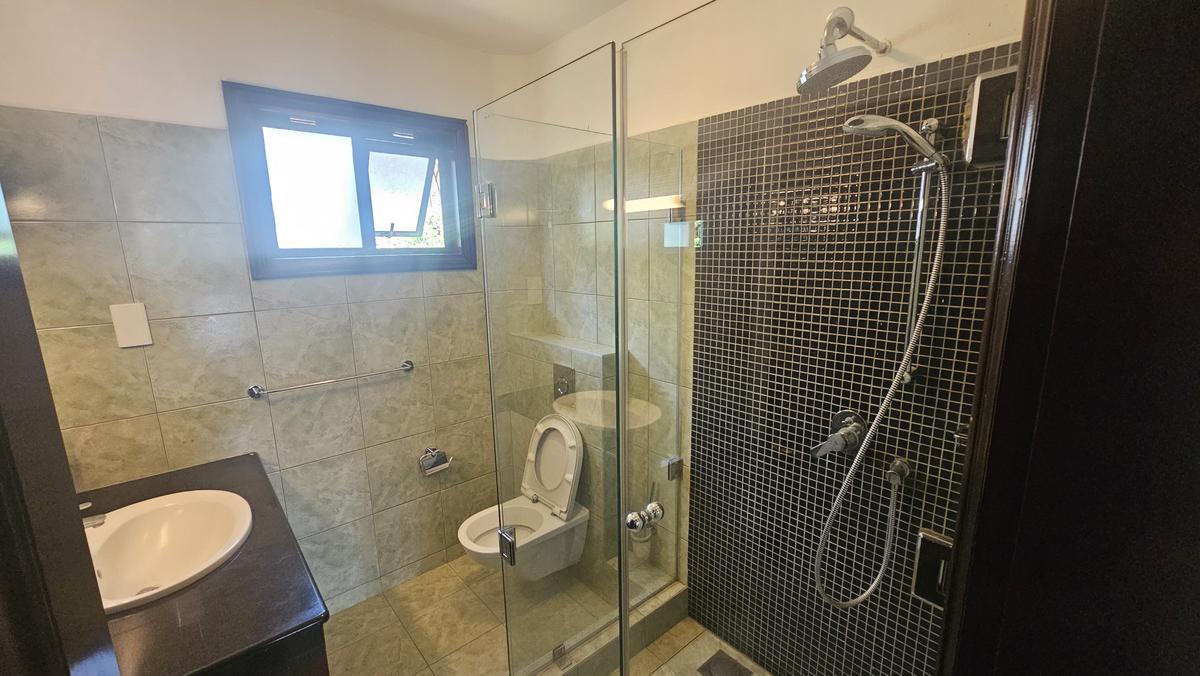 4 Bed Townhouse with En Suite at Kyuna - 9