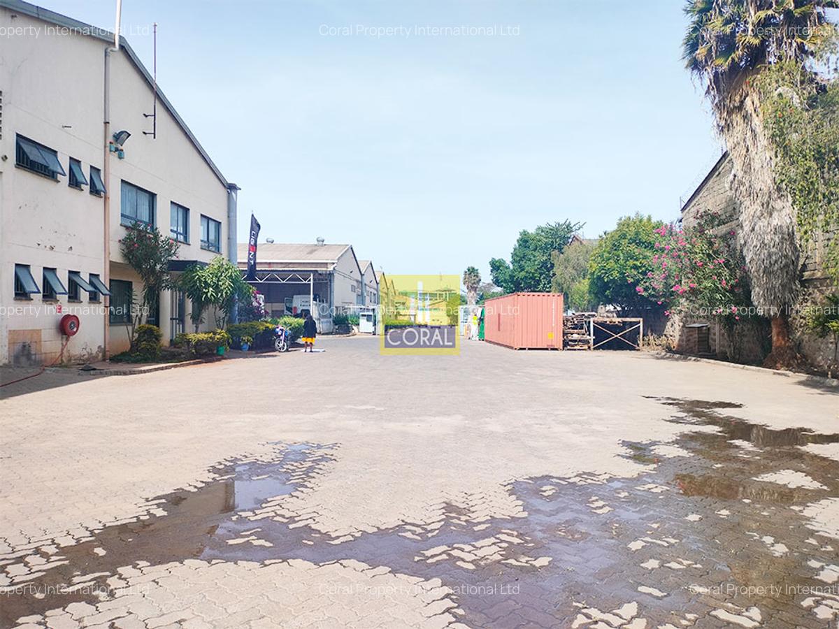 Warehouse with Parking in Mombasa Road - 7