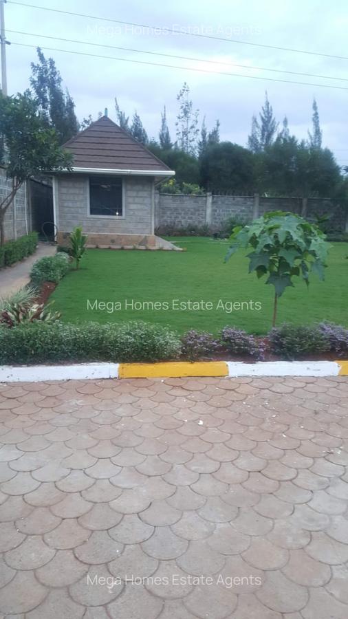 5 Bed House with En Suite in Garden Estate - 5