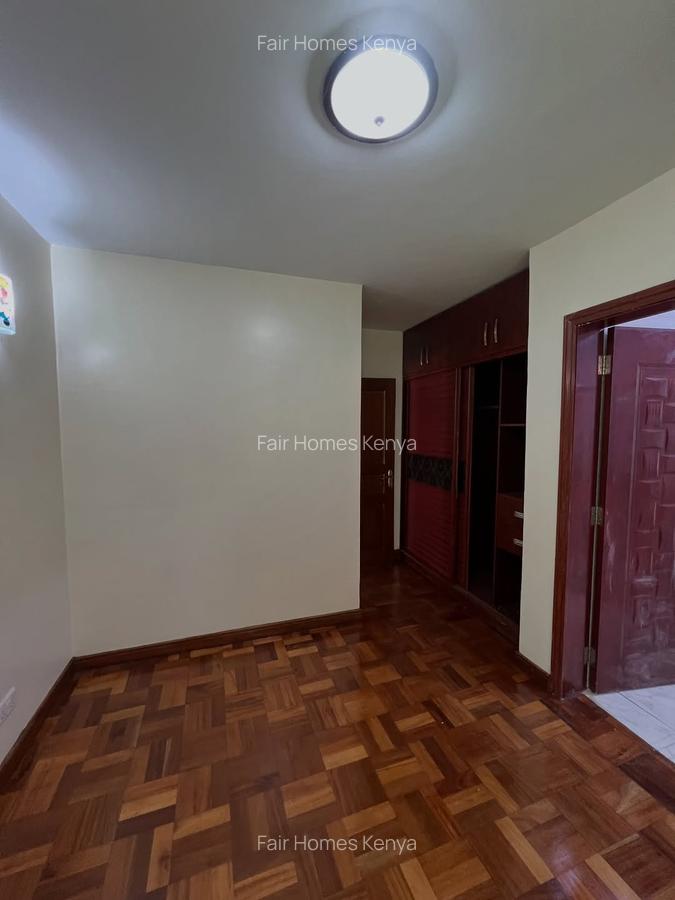 5 Bed Townhouse with En Suite at Othaya Road - 8