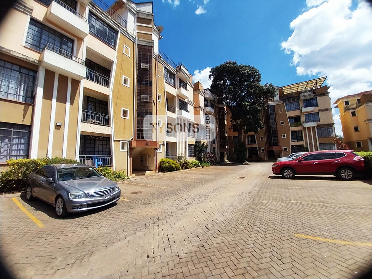 3 Bed Apartment with Parking in Riverside - 9