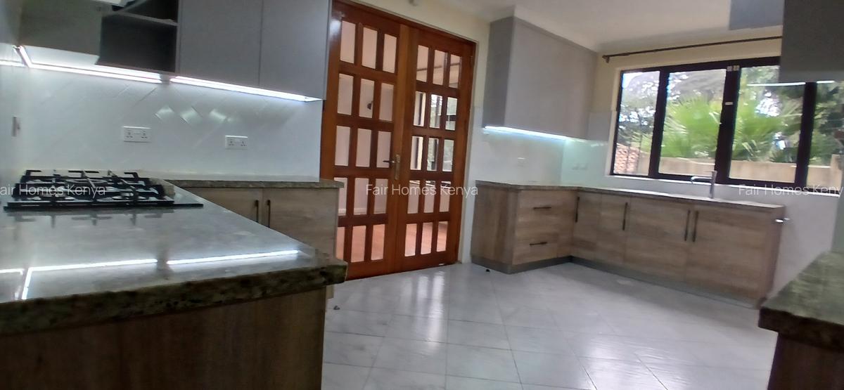 4 Bed Townhouse with En Suite at Lavington Green - 9