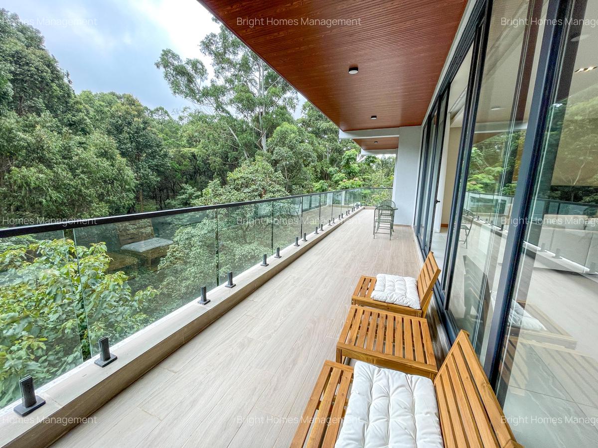 4 Bed Apartment with En Suite in Spring Valley - 1