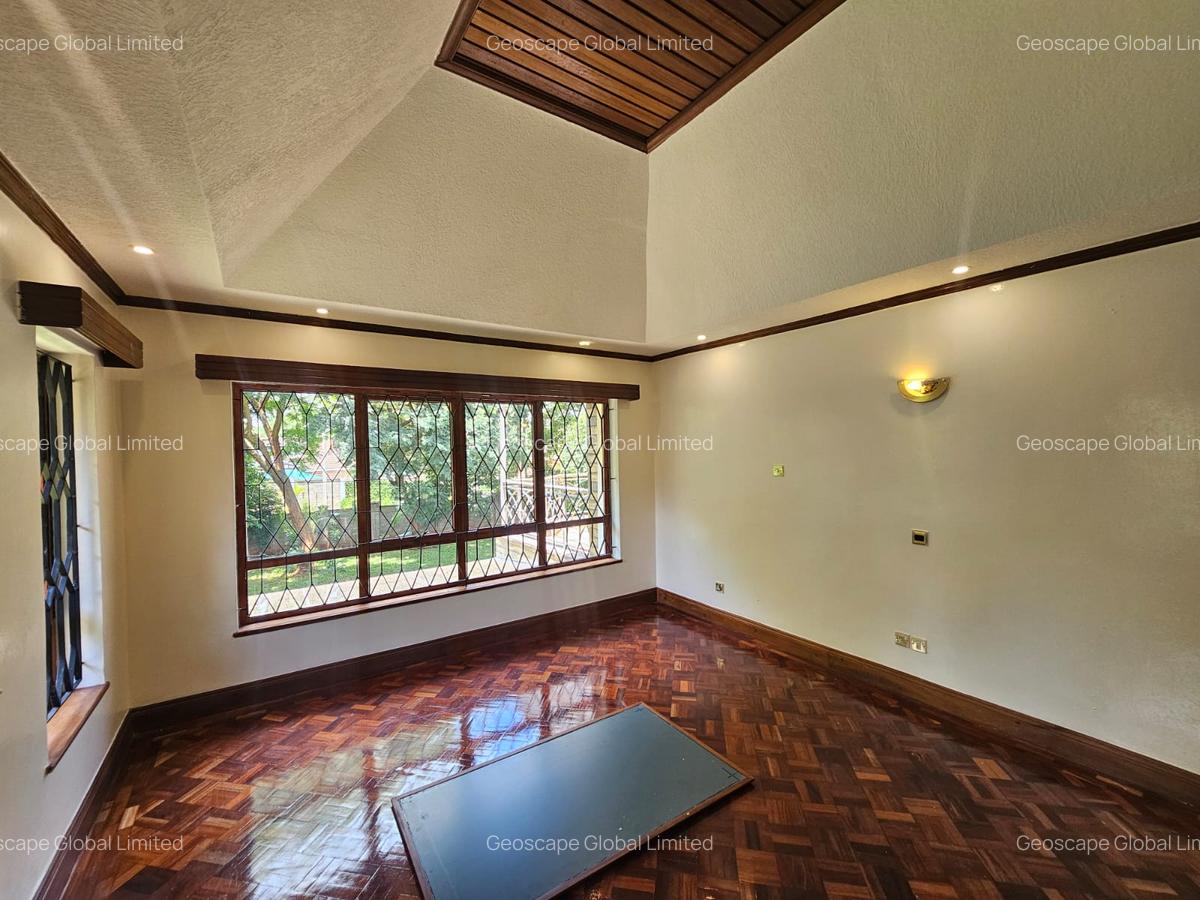 4 Bed House with En Suite in Runda - 7