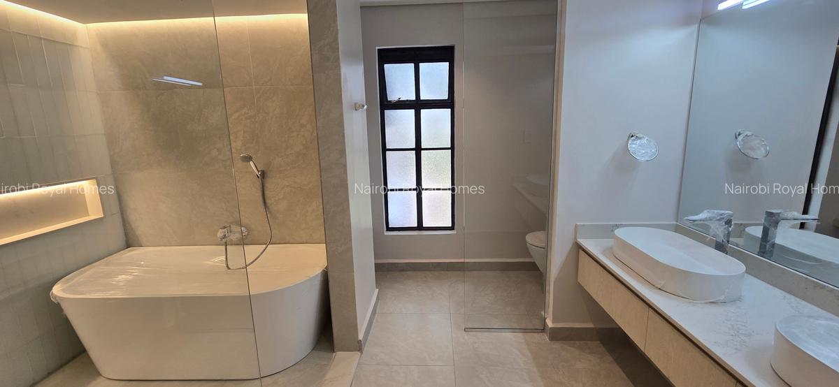 5 Bed Townhouse with En Suite at Lavington Green - 10