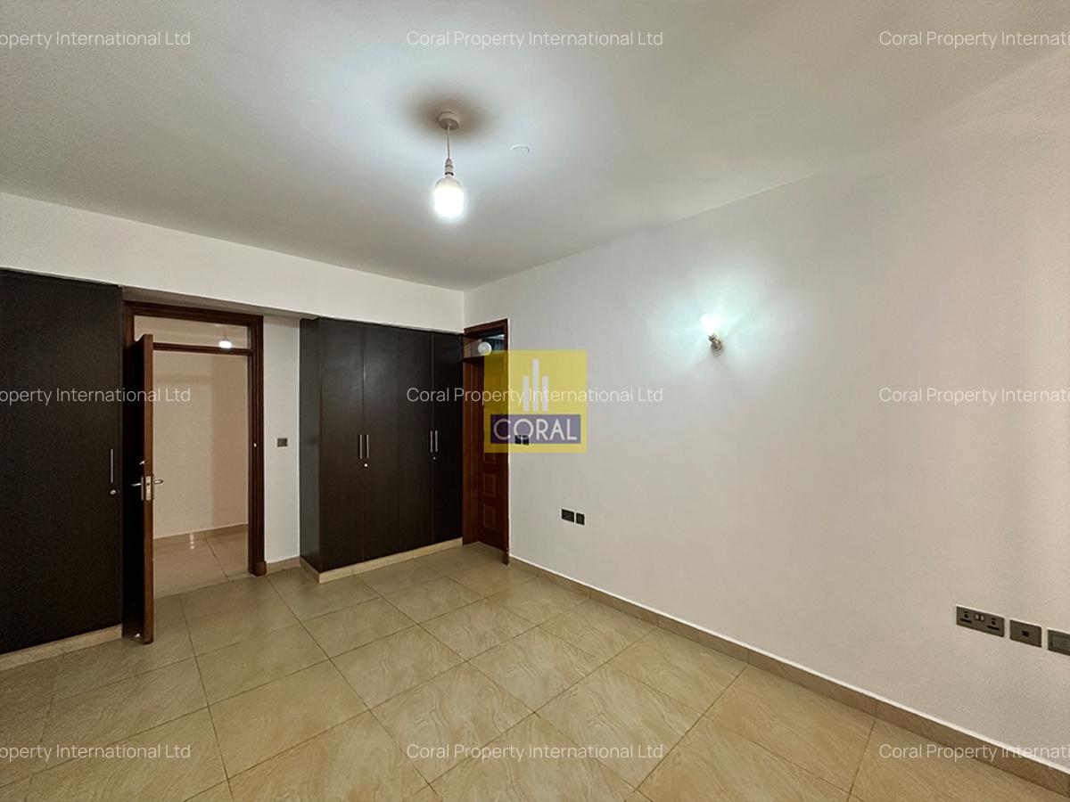 4 Bed Apartment in Parklands - 10