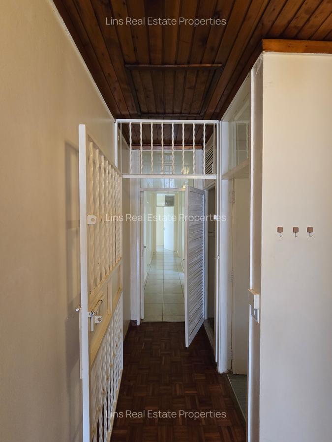 4 Bed House with En Suite in Loresho - 6