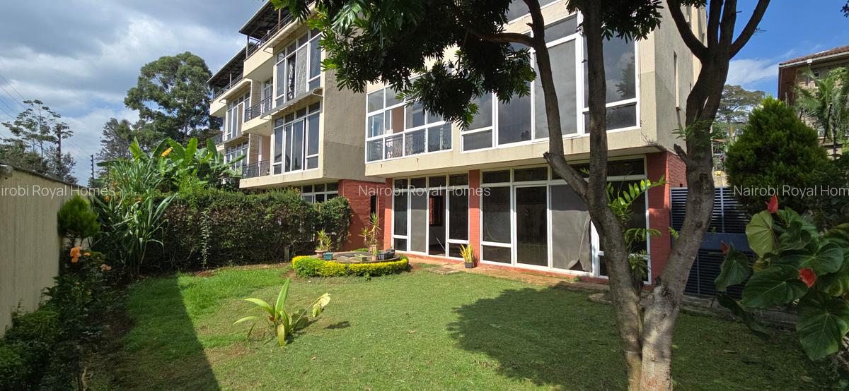 5 Bed Townhouse with En Suite at Lavington Convent Drive - 8