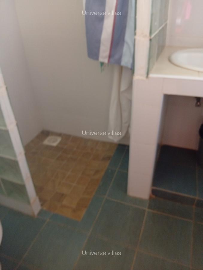 2 Bed House with En Suite at Kare - 11