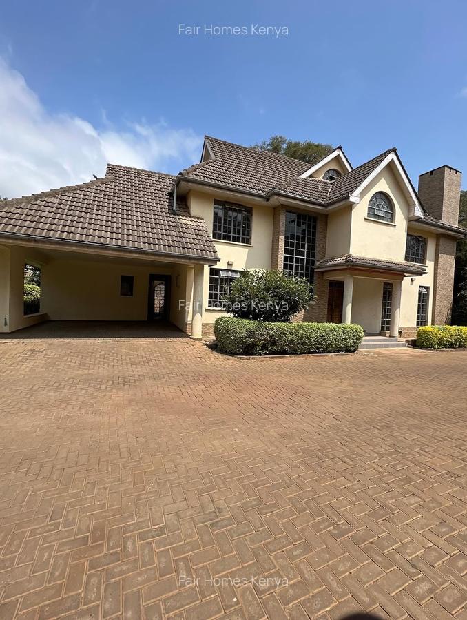 5 Bed Townhouse with En Suite at Lavington Green - 3